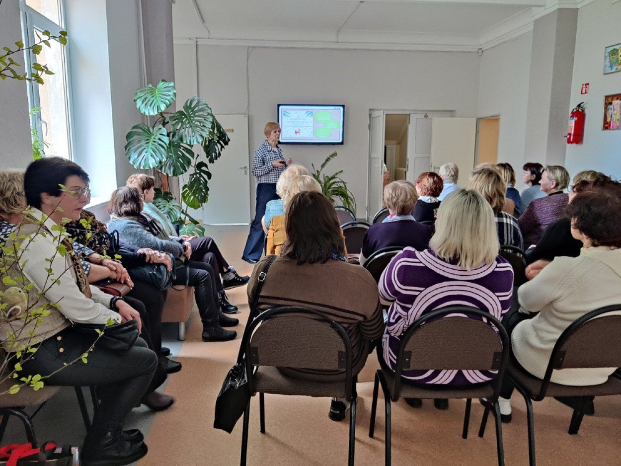 „Šiuolaikinė biblioteka: tradicijų ir inovacijų dermė“