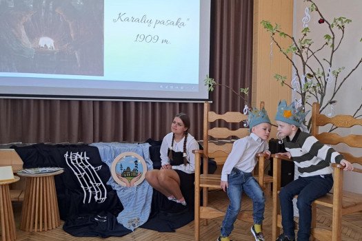 „Šiandien karaliai mums pasakas seka“