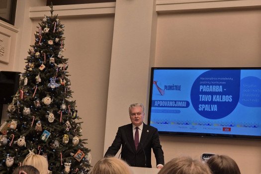 Vėl Nemakščių Martyno Mažvydo gimnazijos atstovai lankėsi LR Prezidentūroje