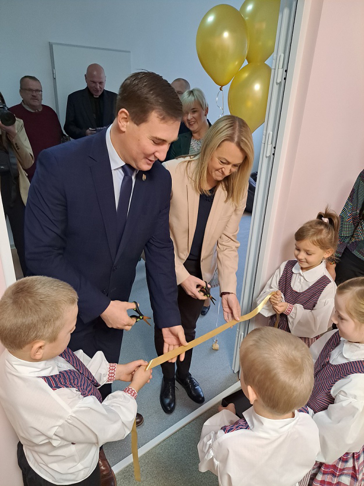 Visi po vienu stogu